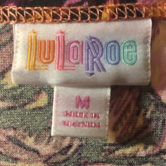 NWT LuLaRoe M Gigi Top - Picture 5 of 8